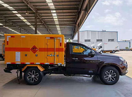 西安爆破器材运输车